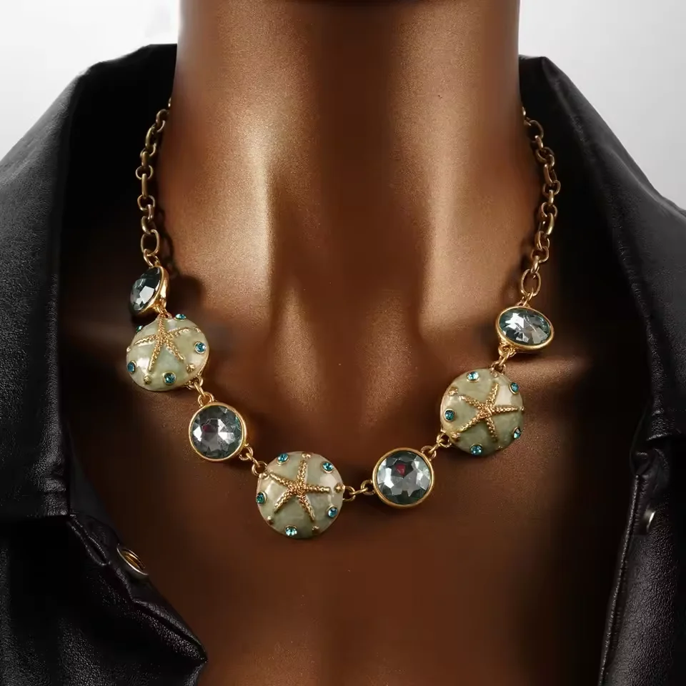 

Vintage Original Design Necklace Heavy Industries Punk Shell Set Zircon Clavicle Chain Premium Feeling Sweater Chain