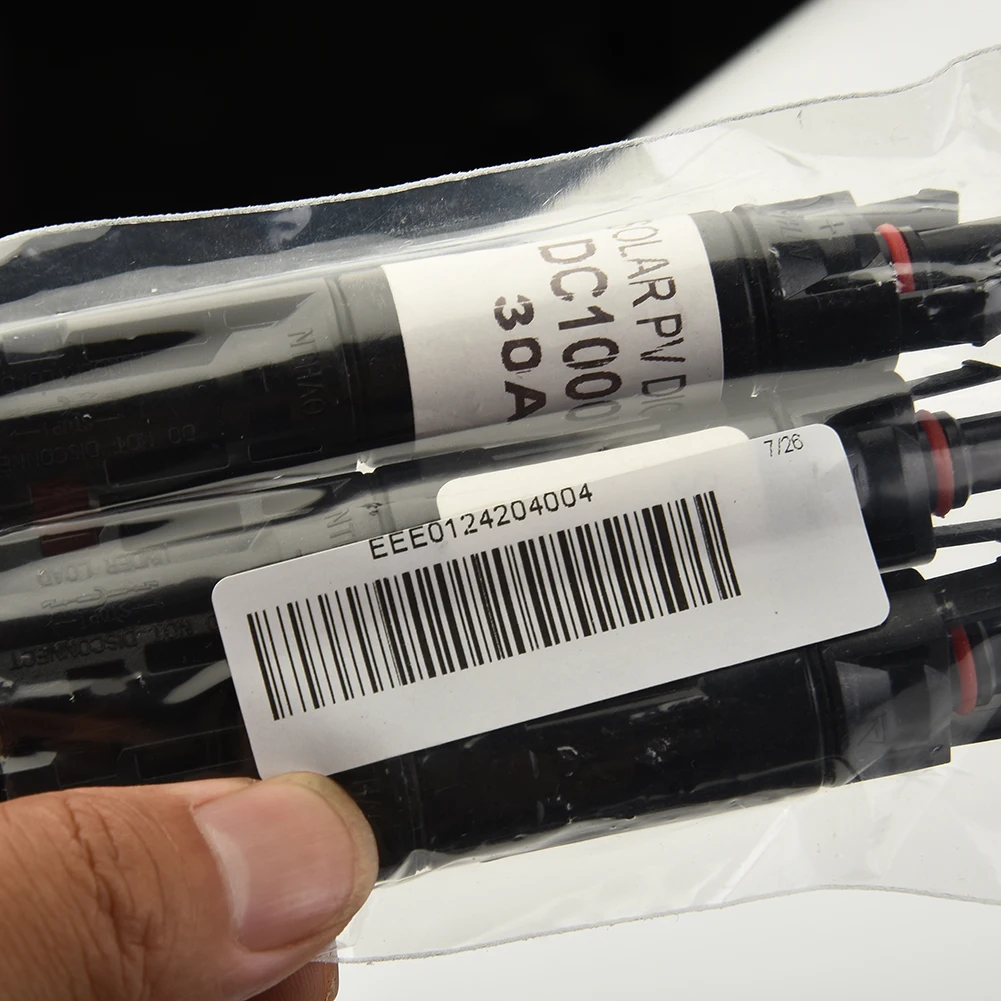 

Waterproof 3PCS Solar Panel Cable Blocking Diode Waterproof Connector 10A Male/Female Plug/Socket Rated Voltage 1000V