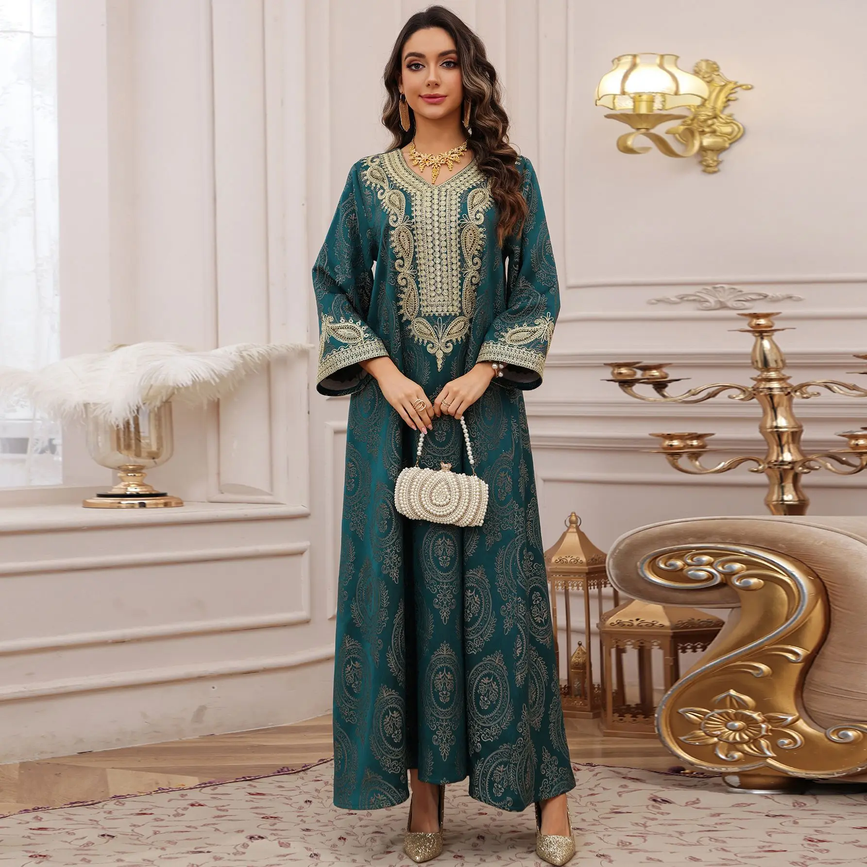 

Moroccan Embroidery Abaya Women Muslim Maxi Dresses Turkey Arab Kaftan Islamic Party Gown Dubai Eid Ramadan Jalabiya Caftan Robe
