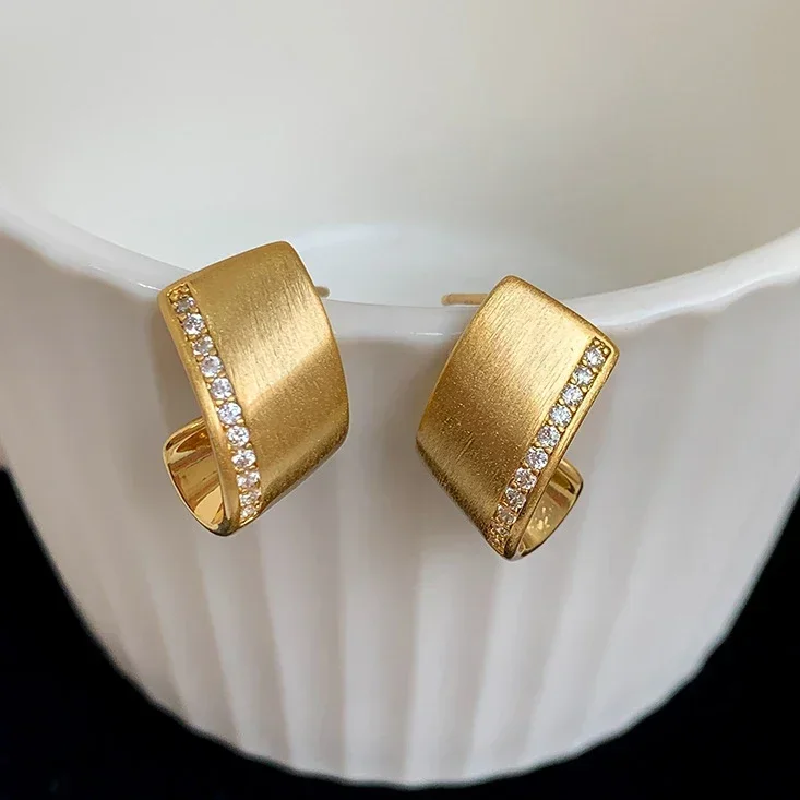 

Real 925 Sterling Silver Zircon Twisted Geometric Stud Earring for Women Trendy Fine Jewelry Minimalist Irregular Accessories