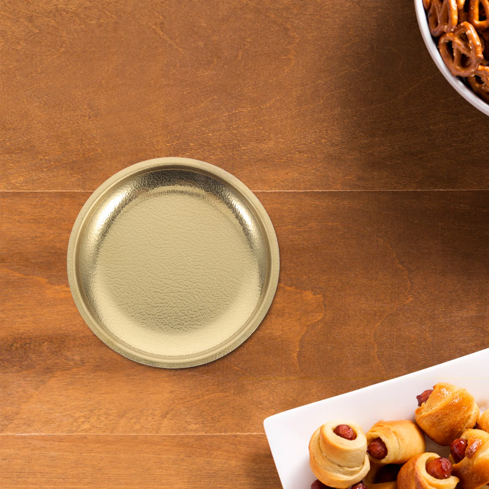 

Vintage Round Bbq Meat Tray High Temperature Resistant for Grilling Barbecue Steak Shrimp Serving Platter Metal Serving Tray