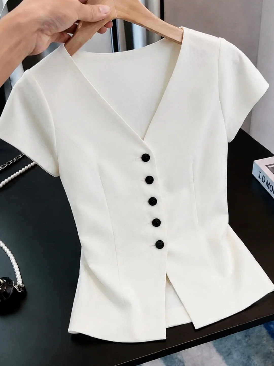 

Elegant V-Neck Short Sleeve Slim Fit Shirt Single Button Fashionable Summer Top Versatile Stylish plus Size Women's T-Shirt
