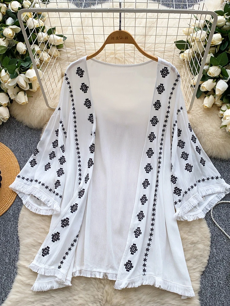 

Летний женский богемный кардиган с бахромой в сочетании с вышитым пляжным отдыхом, свободный повседневный топ