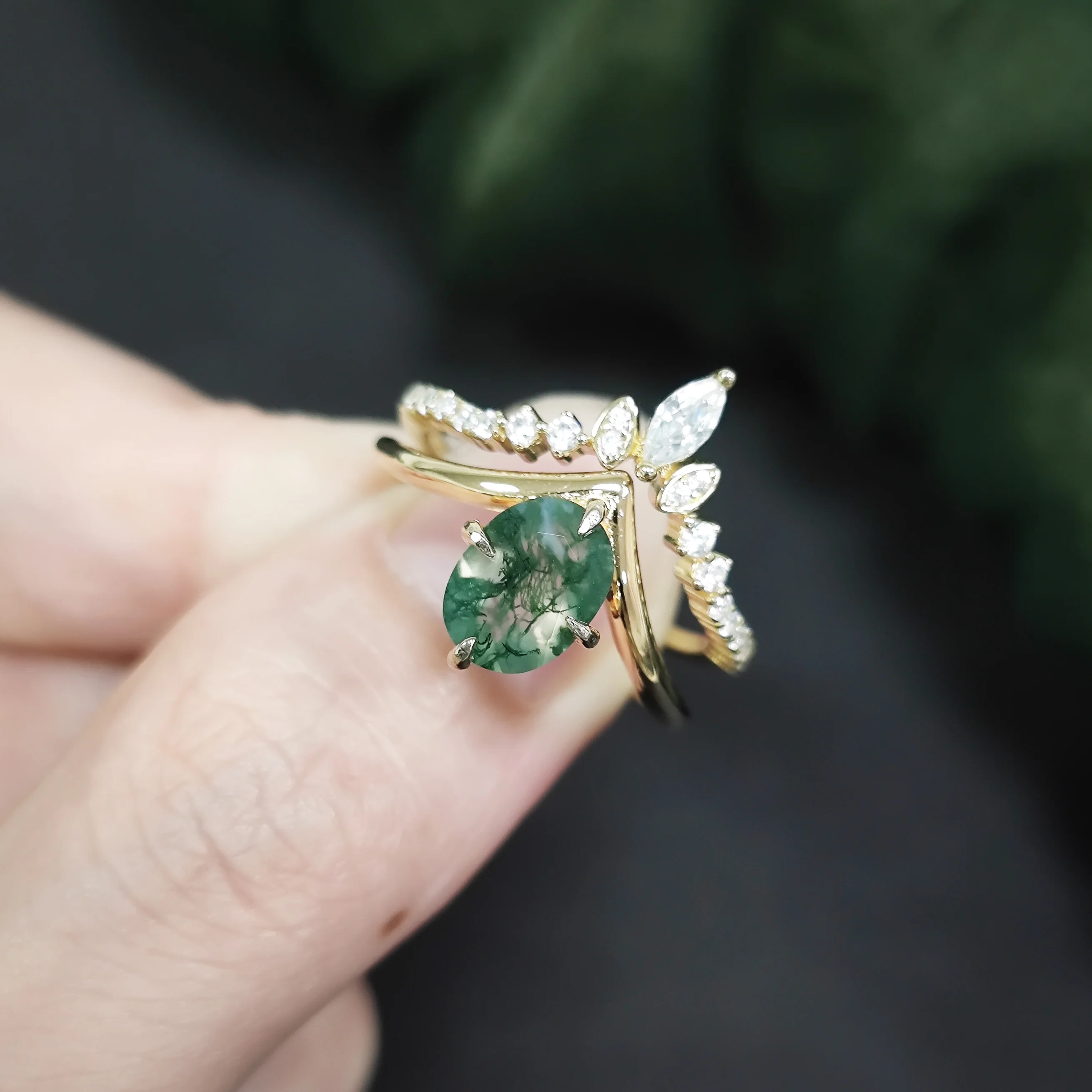 GEM\'S BALLLET Unique Moss Agate V Shape Engagement Ring Set  Chevron Wedding Band 2pcs Bridal Ring Set in 925 Sterling Silver