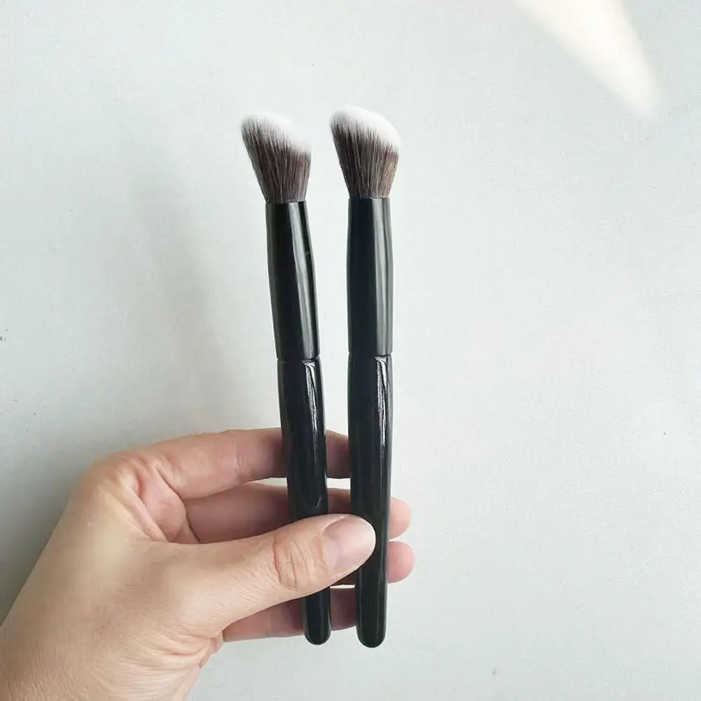 Abgewinkelter Rougepinsel, Tupferpinsel, Rouge, Make-up-Werkzeug, Wangen, Puder, Kontur, Kosmetikpinsel, Make-up-Zubehör