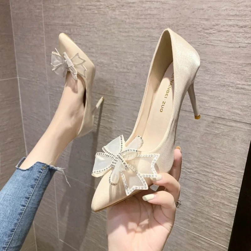 

2022 New High Heel Women's Medium Heel Shallow Toe Heel Work Single Shoes Plain Color Pointed Cat Heel Shoes for Wedding Women