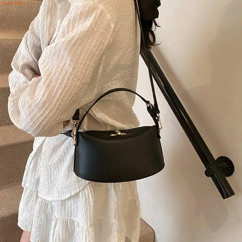 

Q5WE Women Shoulder Bag Retro Crossbody Bag Female PU Leather Bag Commuting Bag Fashionable Bucket Bag Handbag
