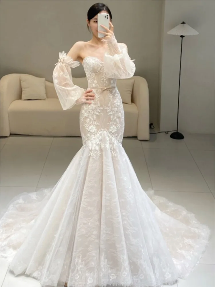 

A new fishtail lace light luxury dress with strapless design and style for going out