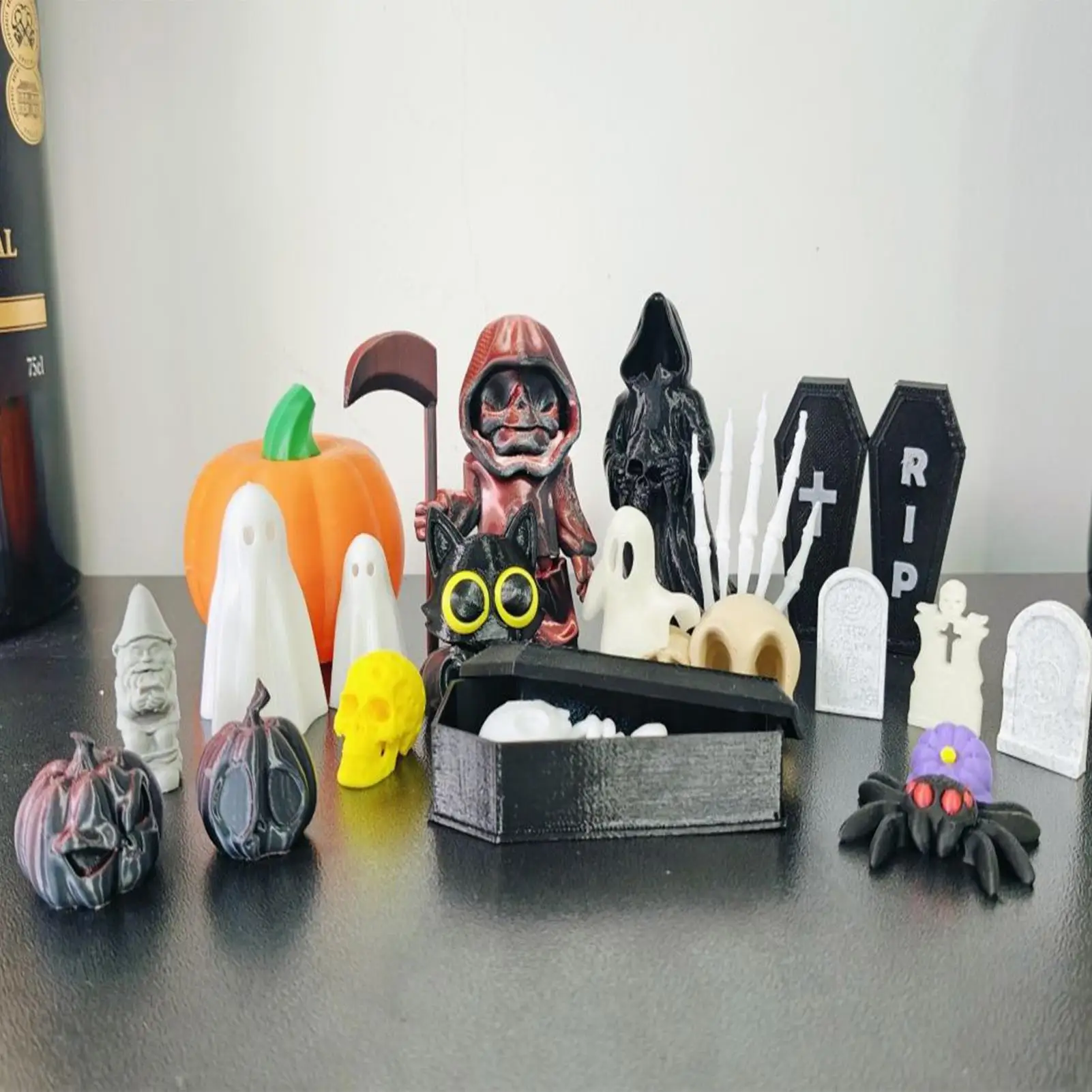 Halloween Miniatures 20 Pieces Halloween Decor Pumpkin Ghost Figurines Sets Skull Statue Small Home Decor for Holiday Birthday