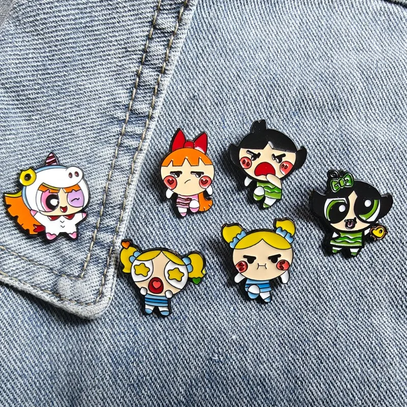 

Популярная милая аниме-брошь по мотивам «Суперкрошек», кавайный мультяшный персонаж, креативный принт, индивидуальный значок-подвеска