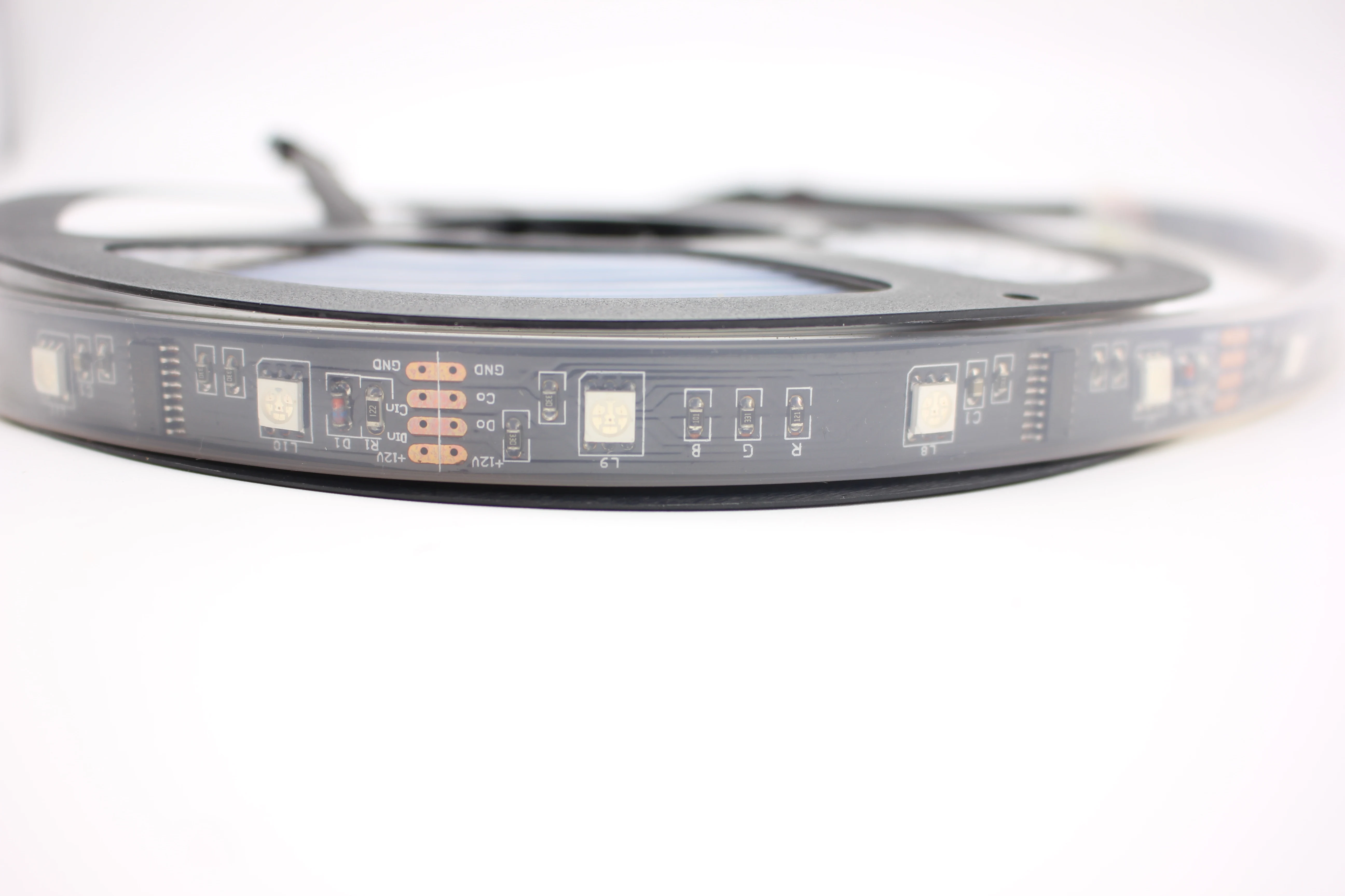 

Светодиодная лента 5 м 12 В 6803 IC Dream Color RGB 5050 SMD 30 светодиодов/м IP66 водонепроницаемая цветная лента + 133 программируемый Радиоконтроллер