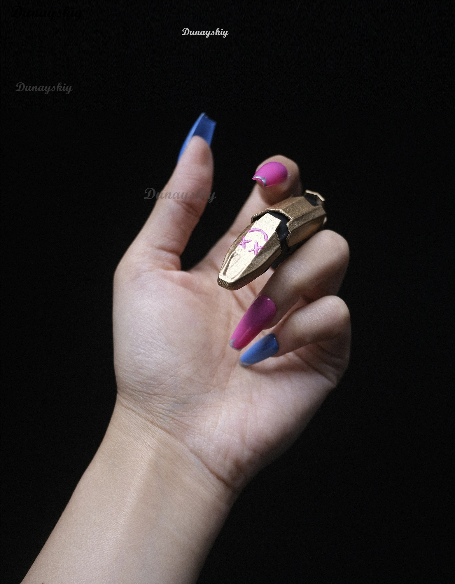 Arcane Jinx Cosplay LoL TV 2 Jinx Cosplay Nails Finger Cosplay Jinx Cosplay Prop Women Halloween Roleplay Props Customized