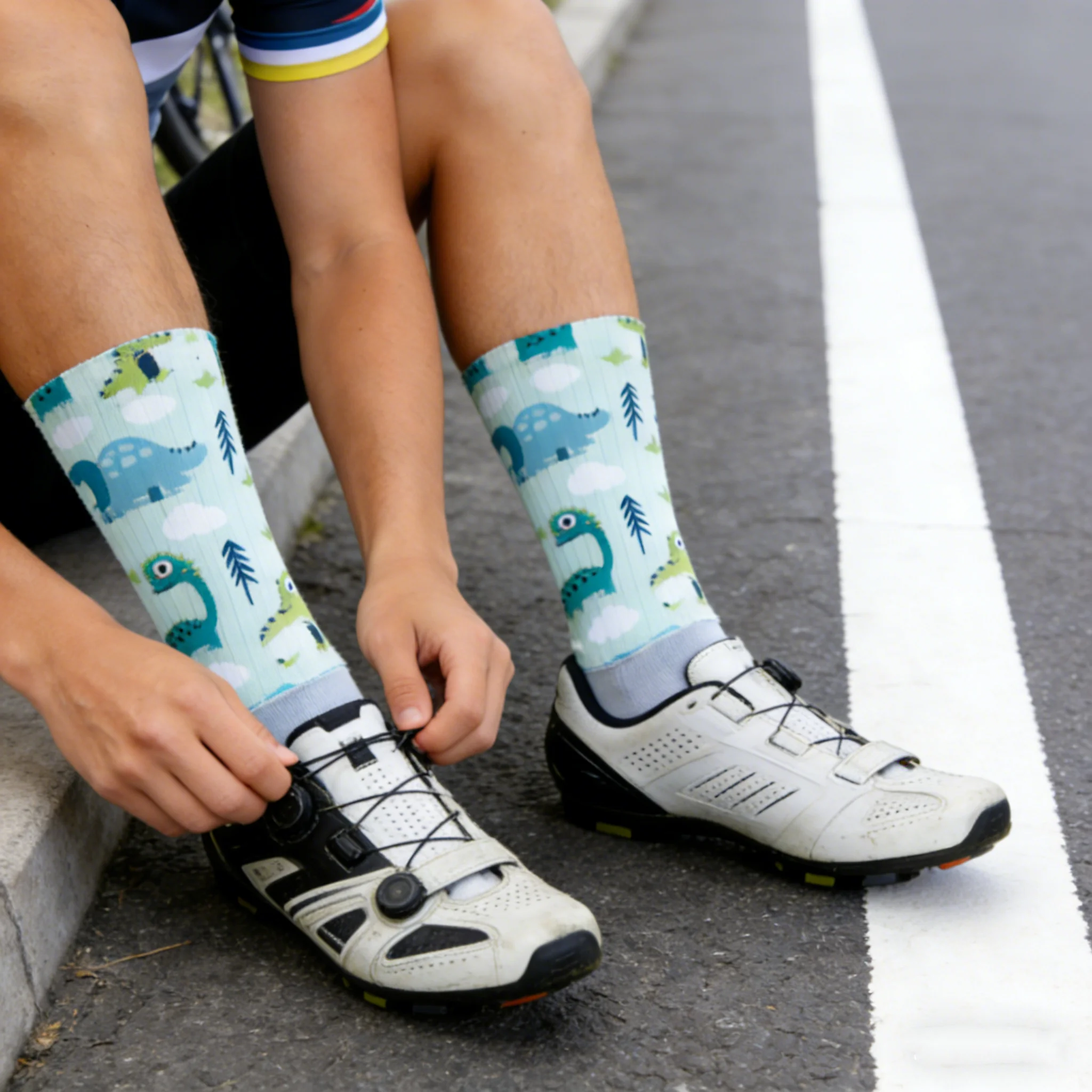 

Unisex Funny Crew Socks - Alien Planet Shark Dinosaur Design Happy Sokken Skateboard Theme Crazy Design Men's Socks