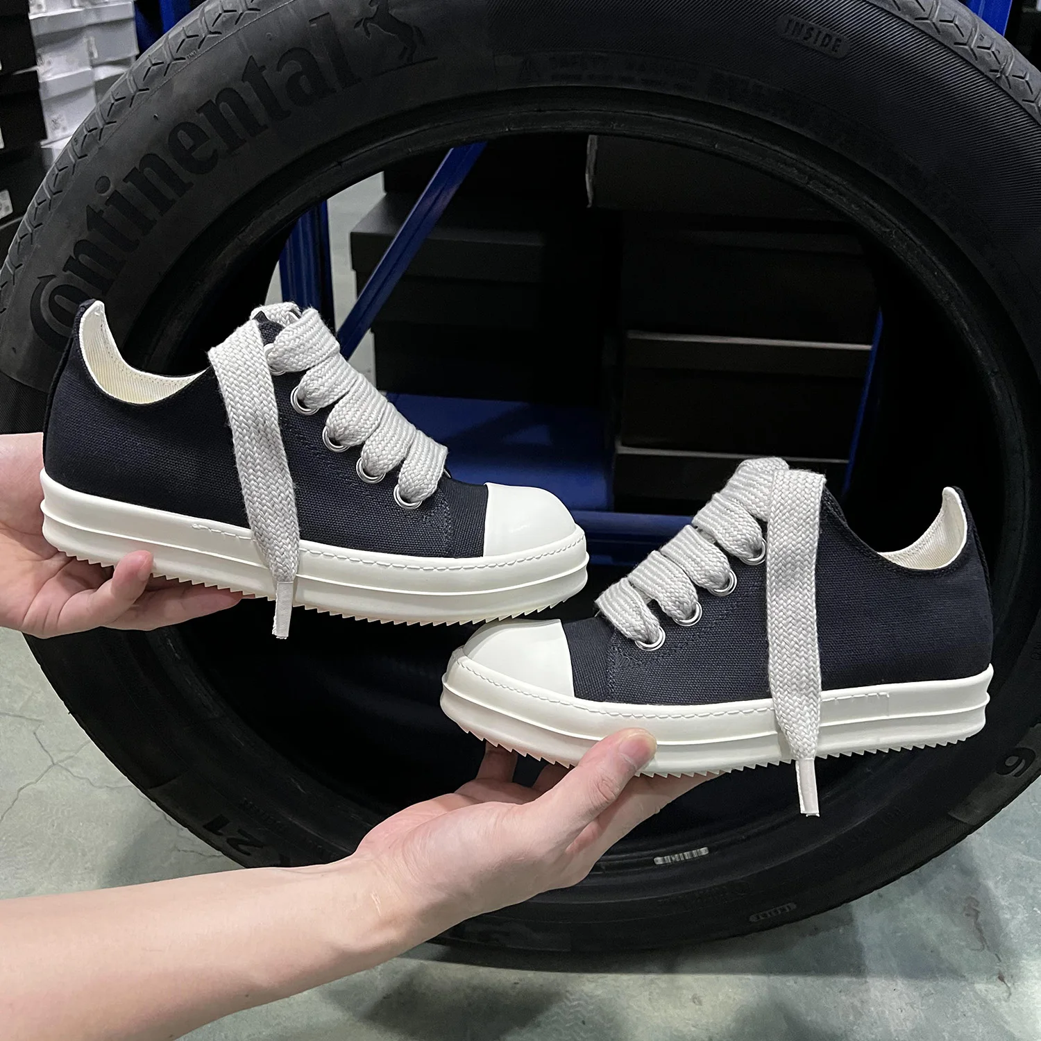 

Men Women Casual Sneakers Canvas Jumbo Lace Up Low Top Thick Sole R Fashion Comfortable Breathable Flat Street Walking Shoes