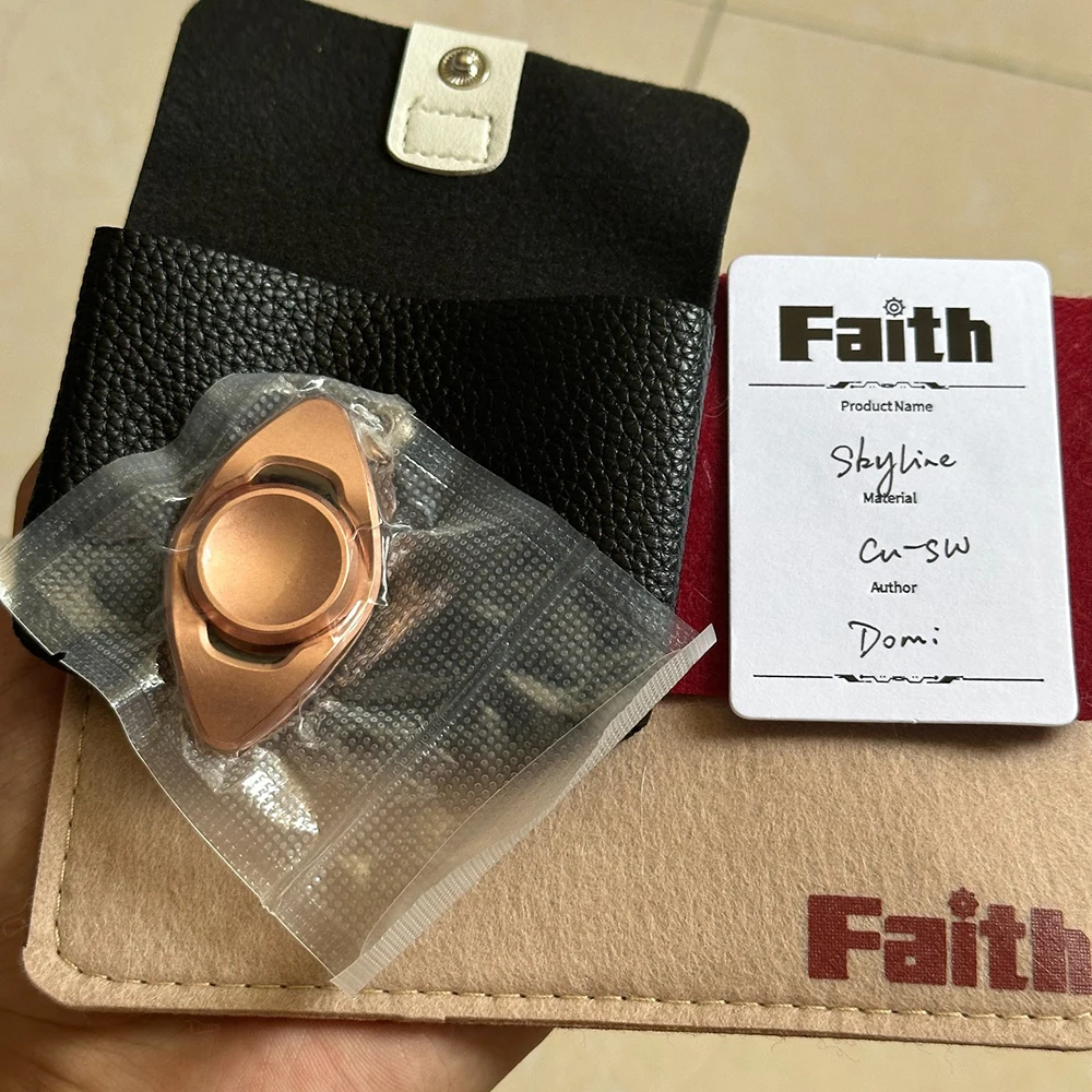 Faith EDC Disegni originali Skyline Fidget Spinner a due pale Push Feeling Fidget Spinner Gadget per alleviare l'ansia Adulti