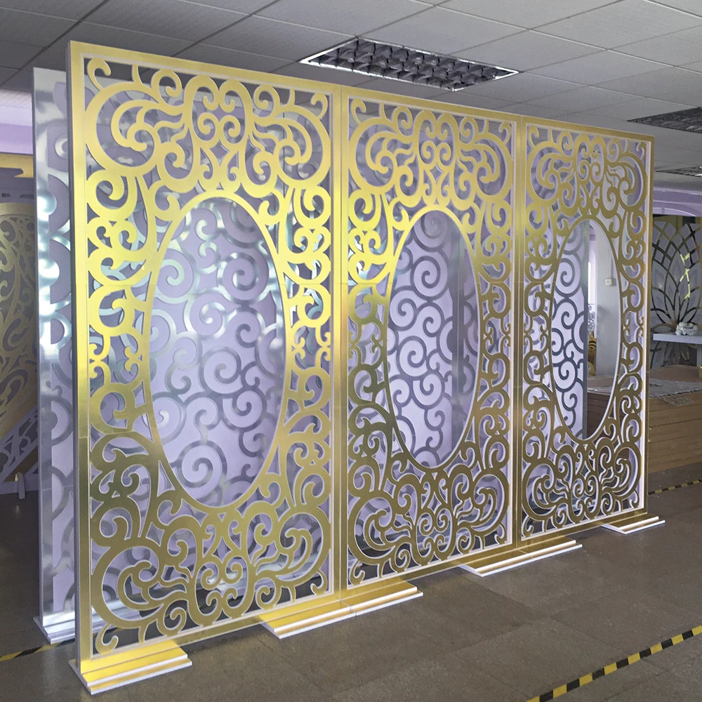 Luxury Beautiful Birthday Backdrop Rectangle Shape Golden Panel Backdrop Stand For Wedding Events Supplier