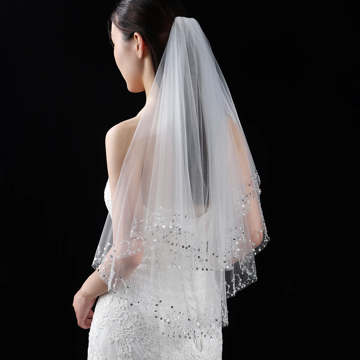 white elegant bride's veil with beaded decorations, suitable for women's wedding waist length veils