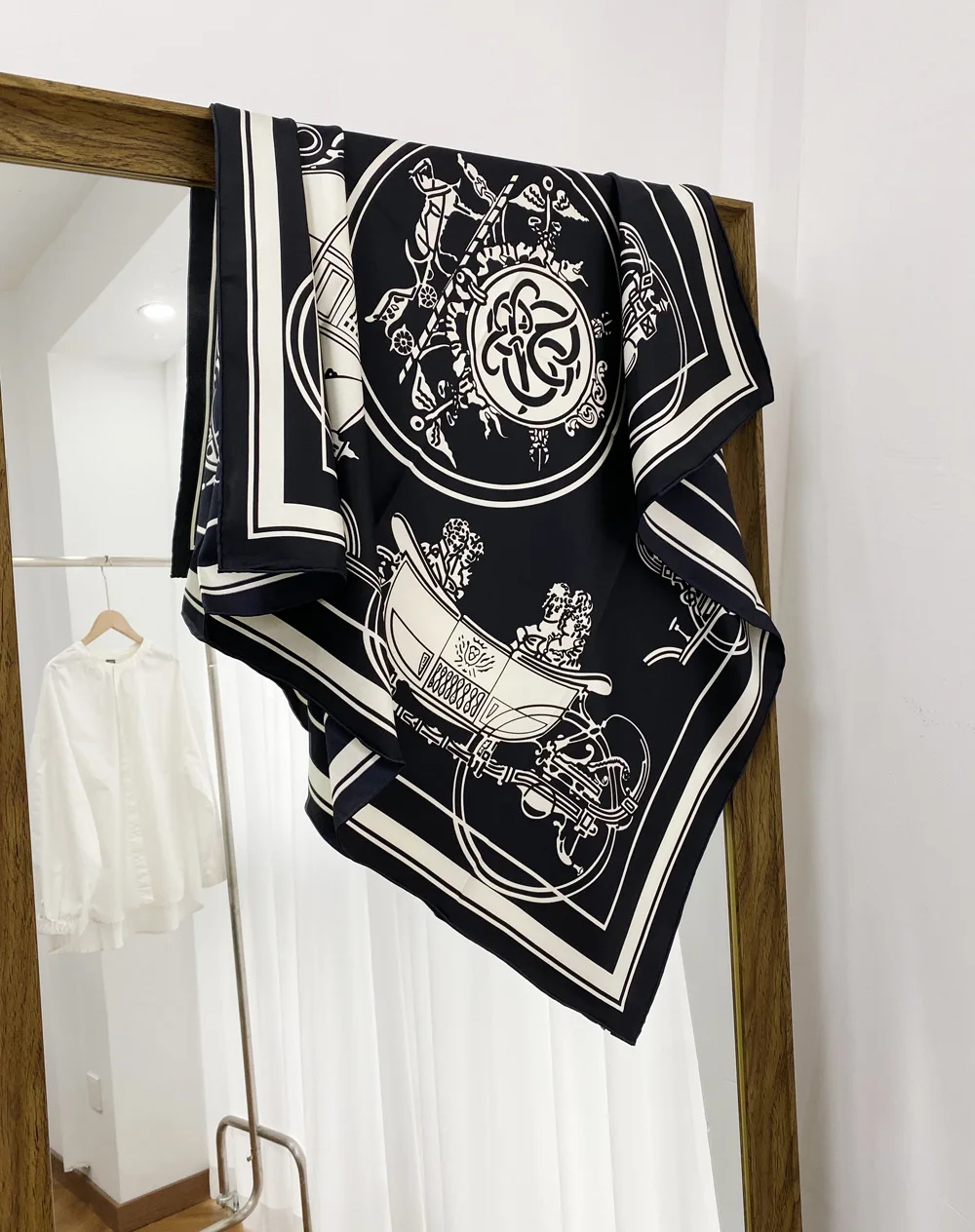 

Twill Silk Scarf Women Square Bandanas Clothing Accessories Women Hand Rolled Edge Shawls 90cm Neck Head Decoration