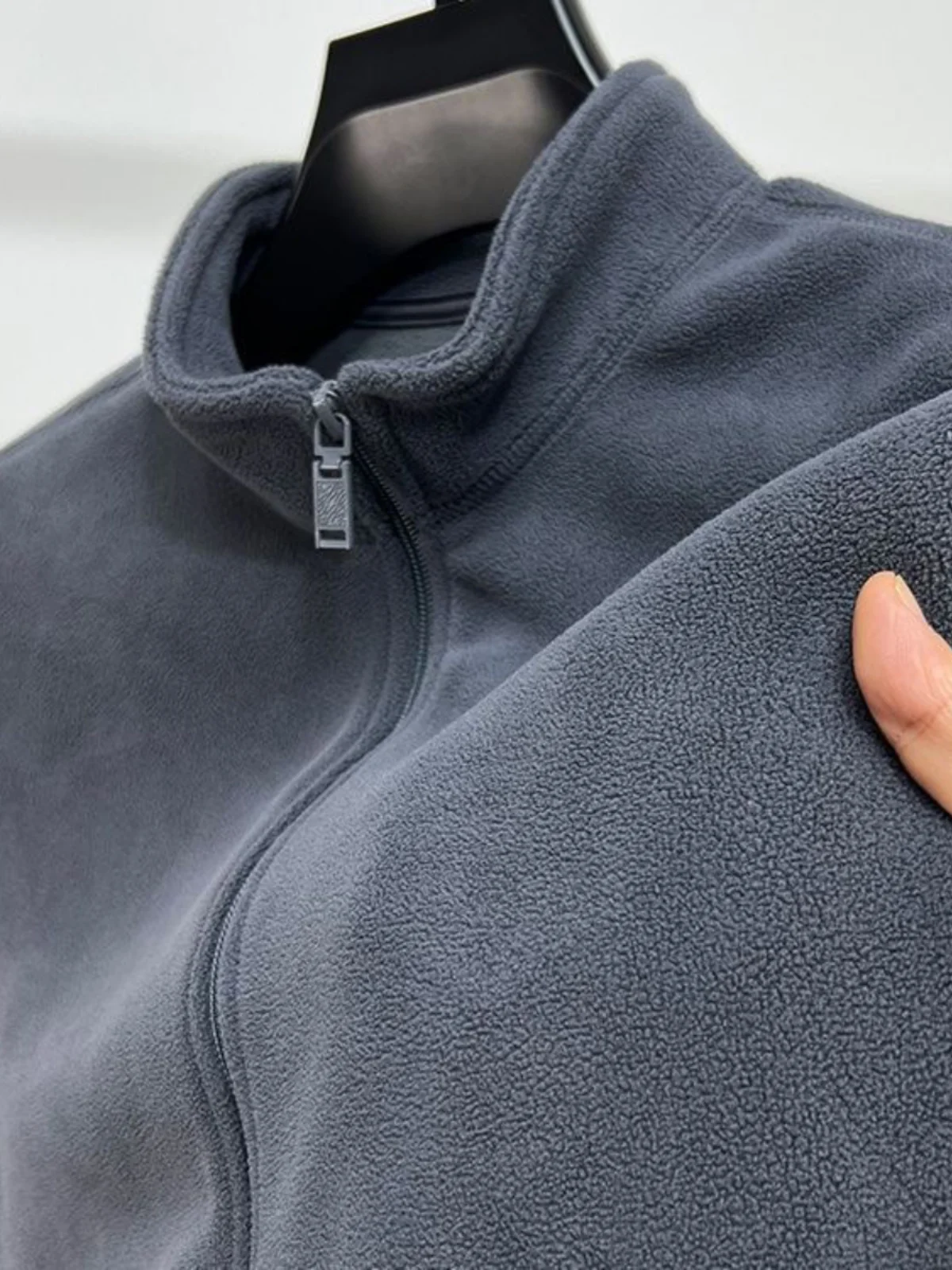 

Thiened Fce Sweatirt Cardigan Men's Spor Stand Collar Winter Warm Casual Outerwear Zipper Closure Color