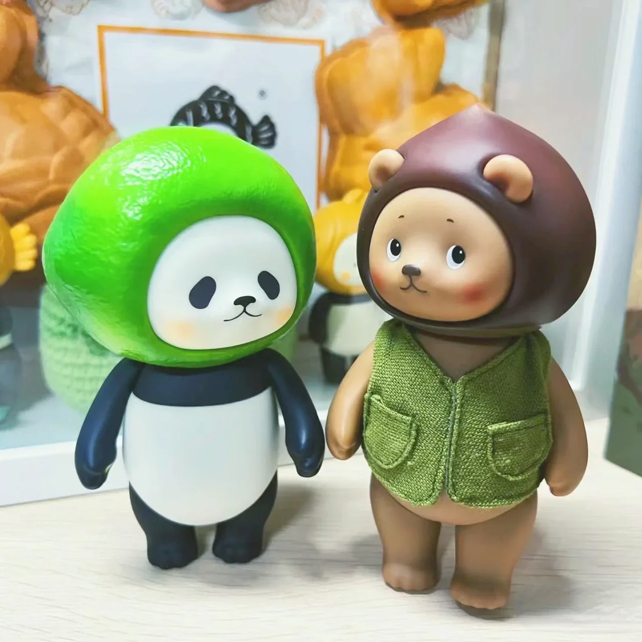 

Panpan Panda Lime Green Head Action Figure Kawaii Bear Doll Designer Toys Collection Limited Edition First Class Decoration