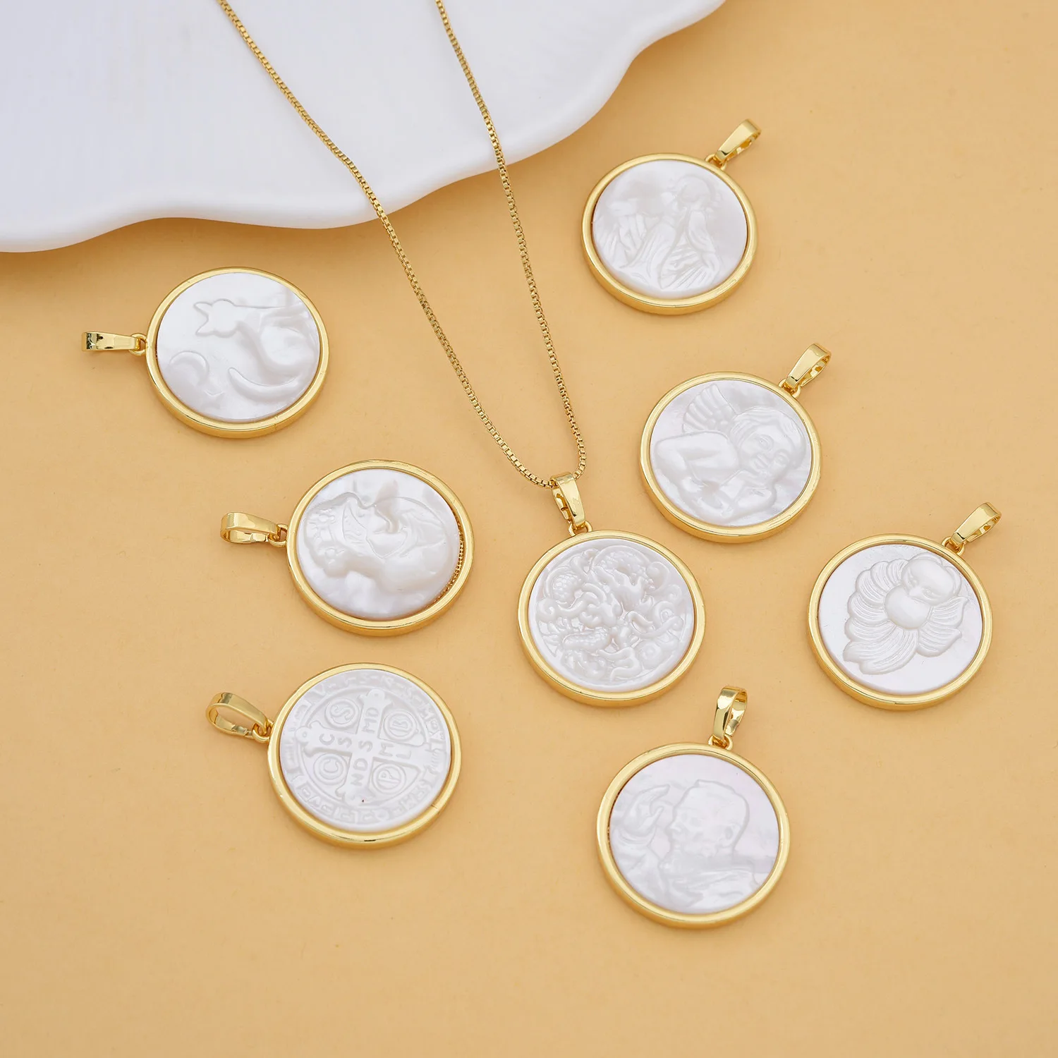 5 European and American White Shell Virgin Mary Pendant Copper Gold Plated Edge Shell DIY Jewelry Necklace Accessorie Wholesale