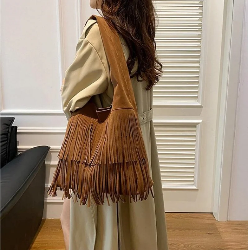 Faux Suede  Women Large Shoulder Bags England Style Vintage Bags  Coffee Tassels Bags Classic Female Packages Traveling Bag