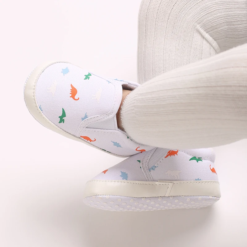 Fashion casual shoes Baby First Walkers Newborn Kid Canvas Sneakers Baby Boy Girl Soft Sole Crib Shoes Pre Walkers 0-18 Months