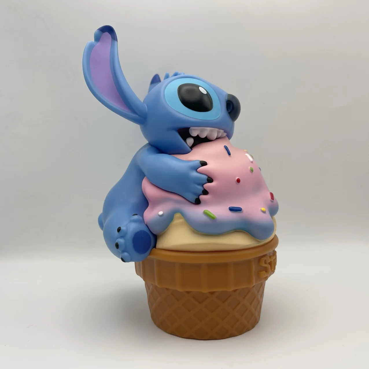 17CM Trendy Play SoapStudio Starry Baby Stitch Handmade Series Ice Cream Doll Model Toy Decoration Cartoon Toy Creative Gifts