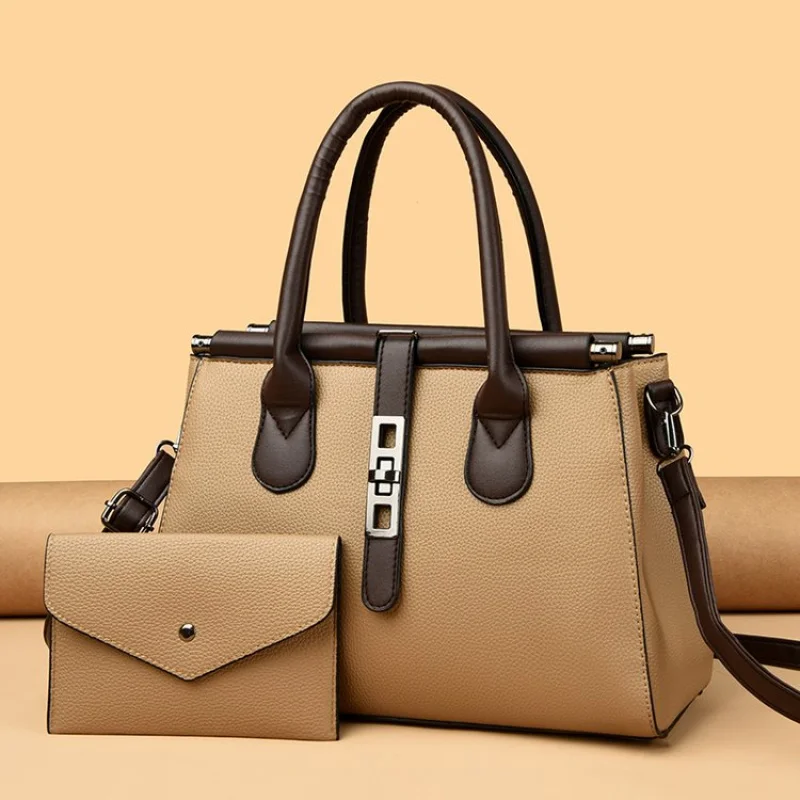 

Fashionable Women's Handbag Crafted From Fine Leather Boasting Casual Vintage And Trendy Daily Look​