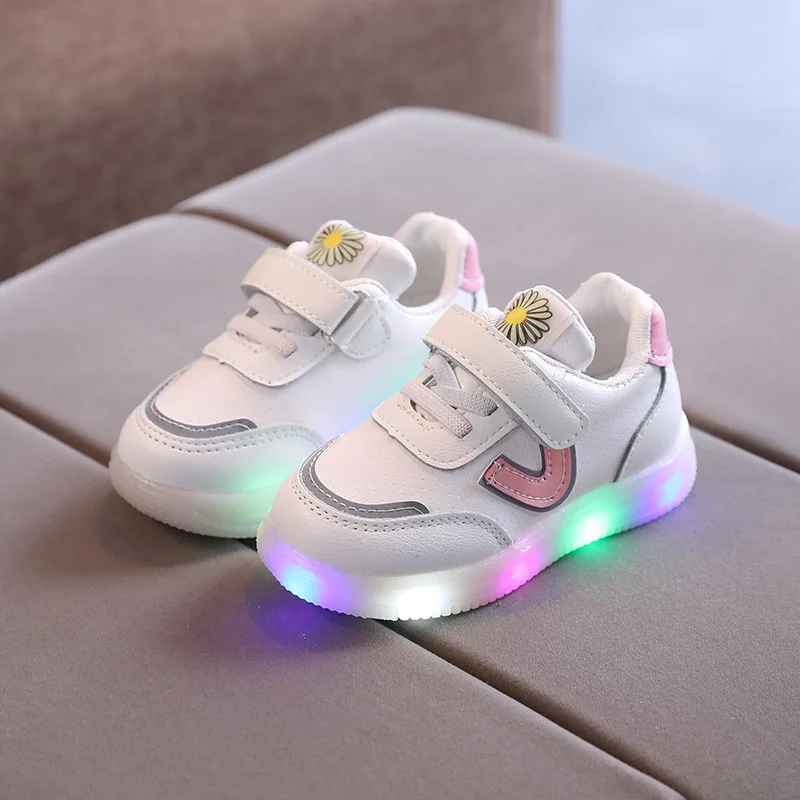 Children LED Shoes PU Leather Girls Casual Shoes Soft Sole Luminous Sneakers Kids Boys Soft Sole Glowing Running Shoes Tenis