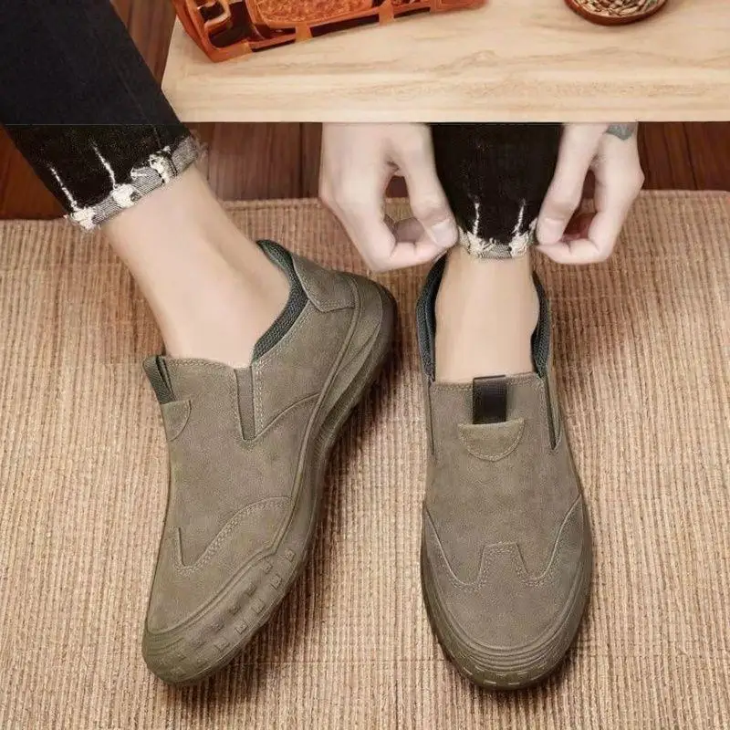 Men's Winter Work Boots 2024 New Style Wear-Resistant Warm Fleece Lined Slip-On Anti-Slip Lazy Shoes Labor Protection Shoes