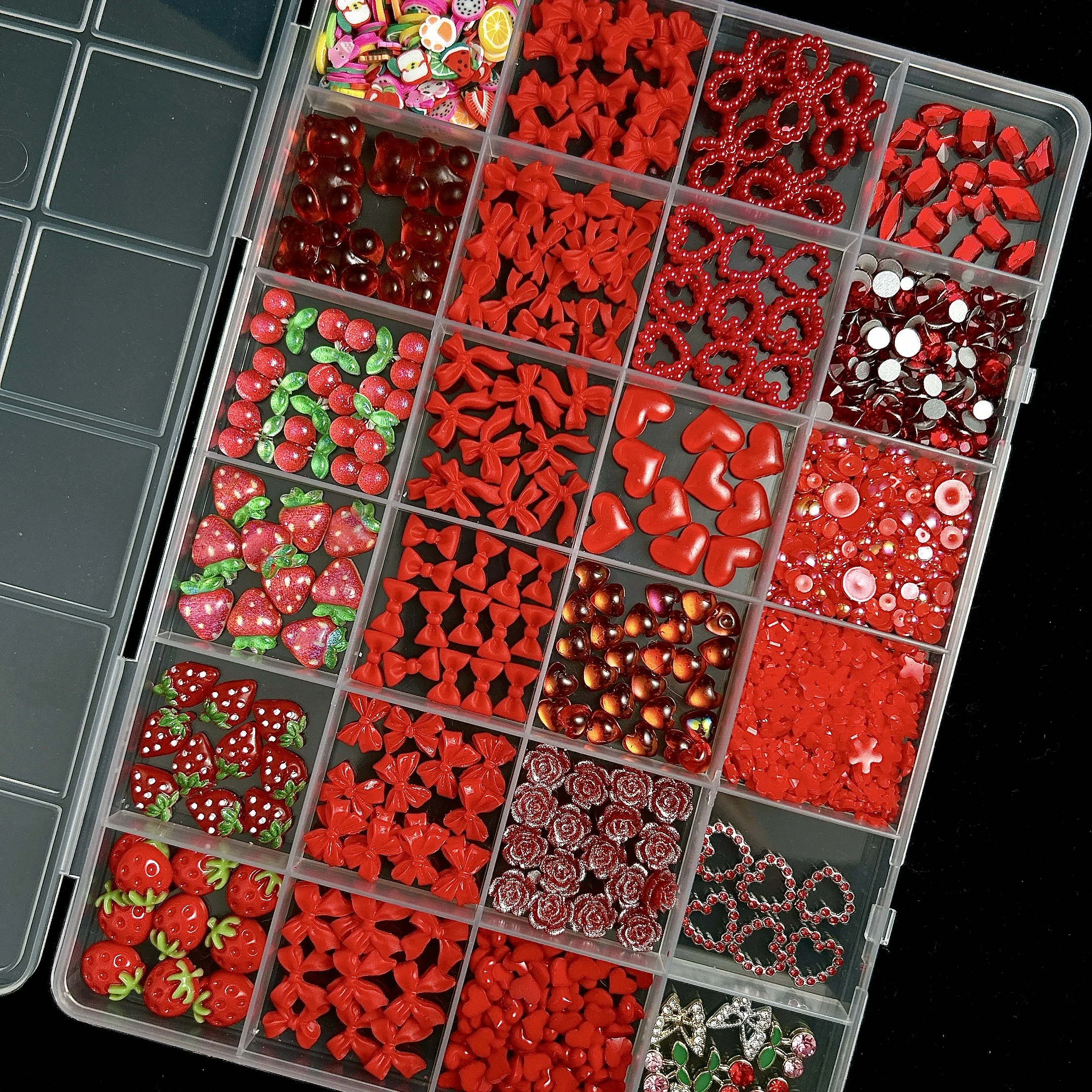 3Dレジンミックスネイルチャーム,マニキュアアクセサリー,赤いハート,クマ,バラ,イチゴ,赤,装飾,DIY, 1箱