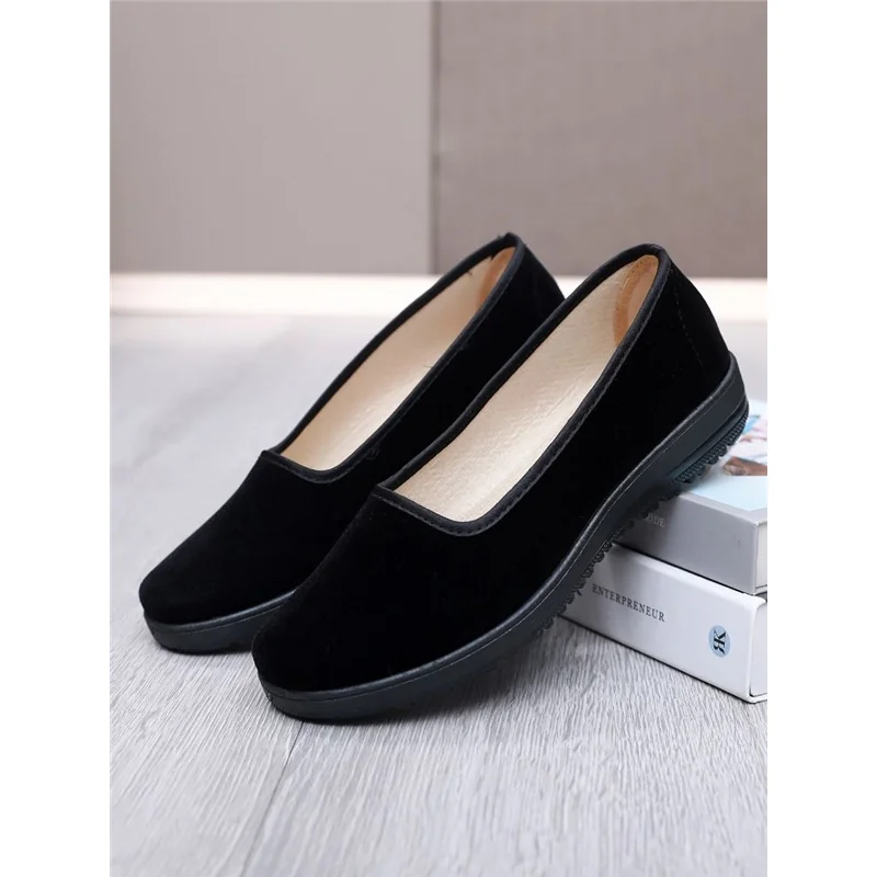 

Новые женские ботинки на плоской подошве Beijing Cloth oes, весенние легкие противоскользящие ботинки Work oes Bla Square Dance Mom oes