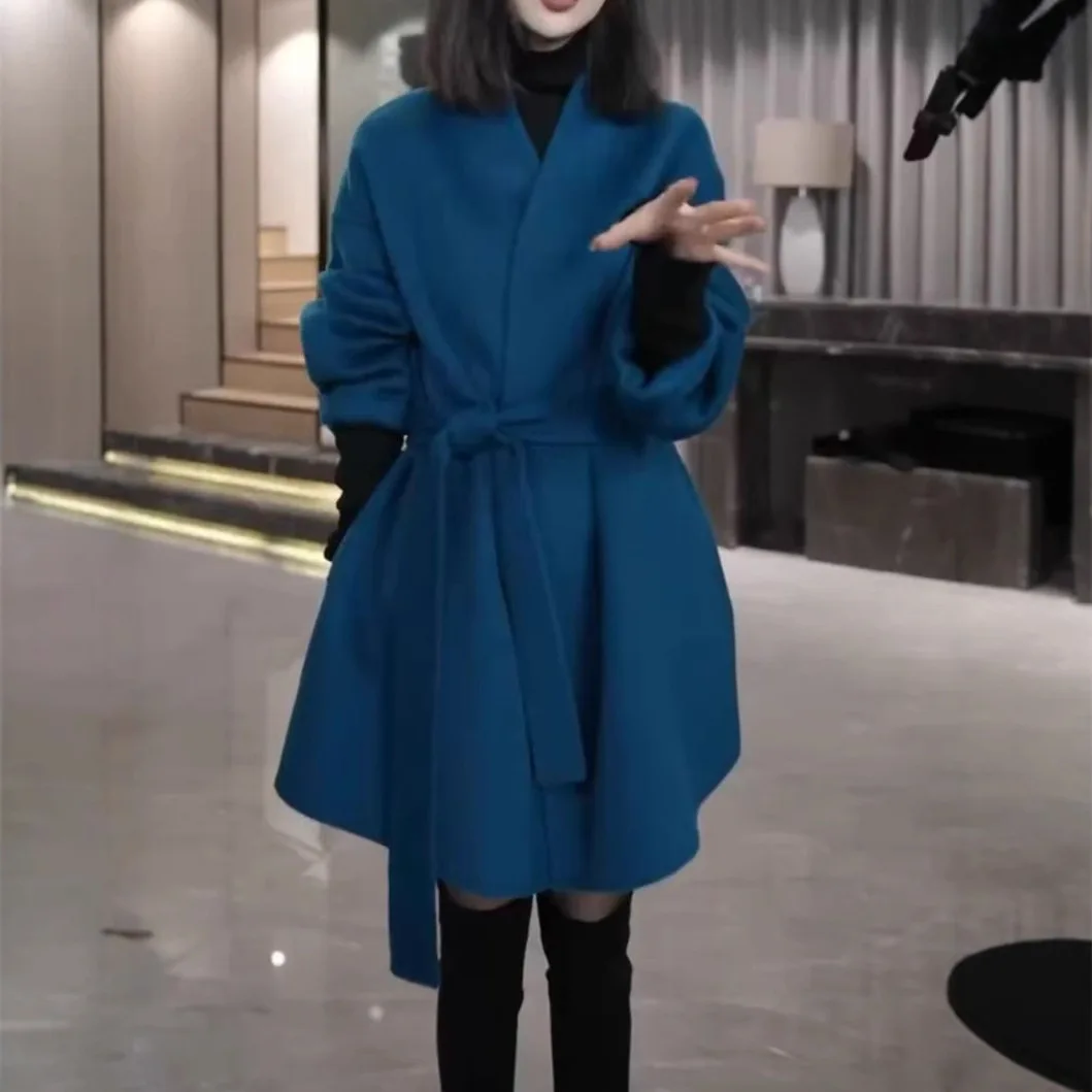 

2025 New Style Simple Solid Color Jacket Elegant Loose-fitting Slimming Belt-front Wool Coat