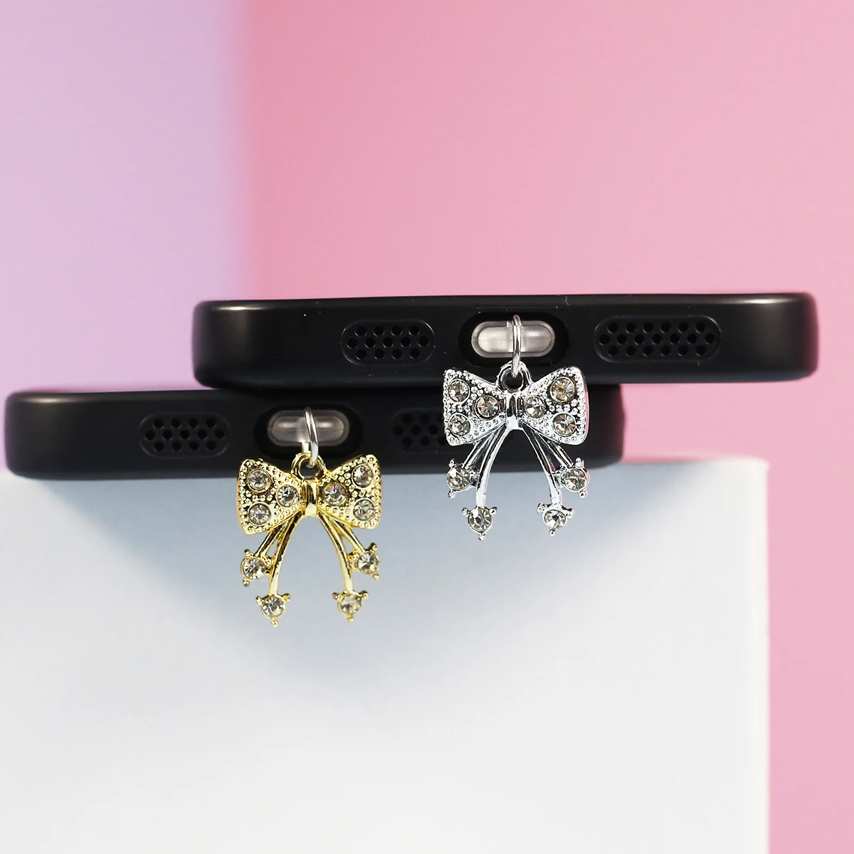 Rhinestone Bow Beautiful Phone Dust Plug Accessory Pendant Phone Decoration Suitable For IPhone Samsung Type-C Interface Dust