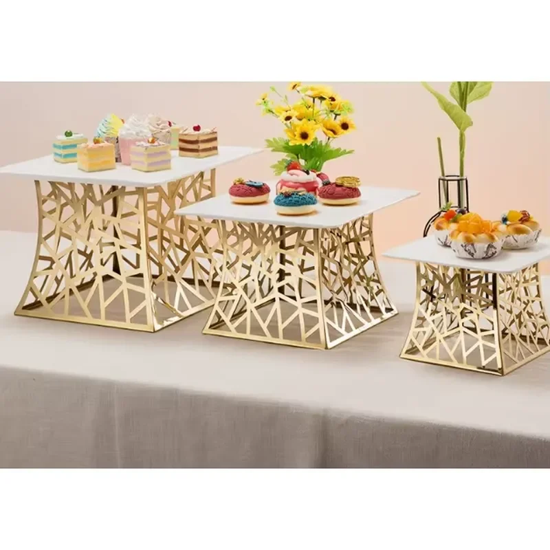 Gold Metal Dessert Stand White Acrylic Tray Cupcake Display Rack Cut Cake Stand 3 Pcs Set for Wedding Party Buffet