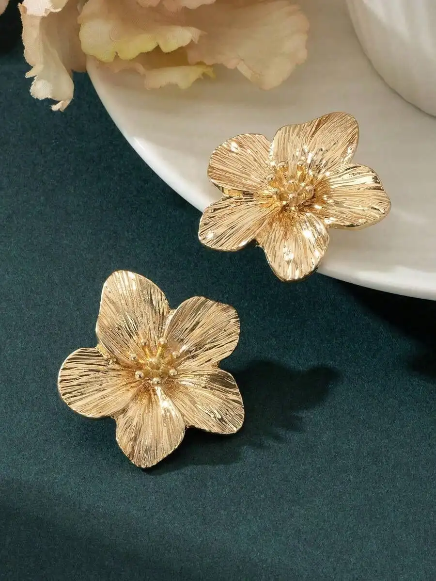 Thumbnail 4 - #61 Latest Stud Earrings Offers