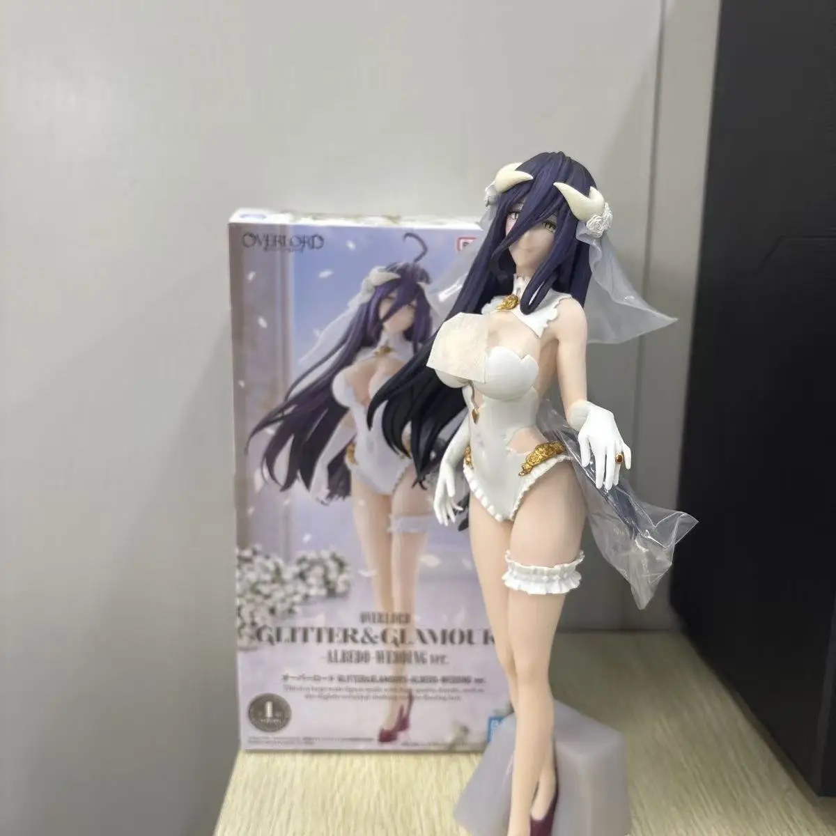

В наличии: Оригинальная фигурка Bandai Banpresto G&G Series Overlord Albedo (Свадебная версия) — модель аниме-персонажа, игрушка