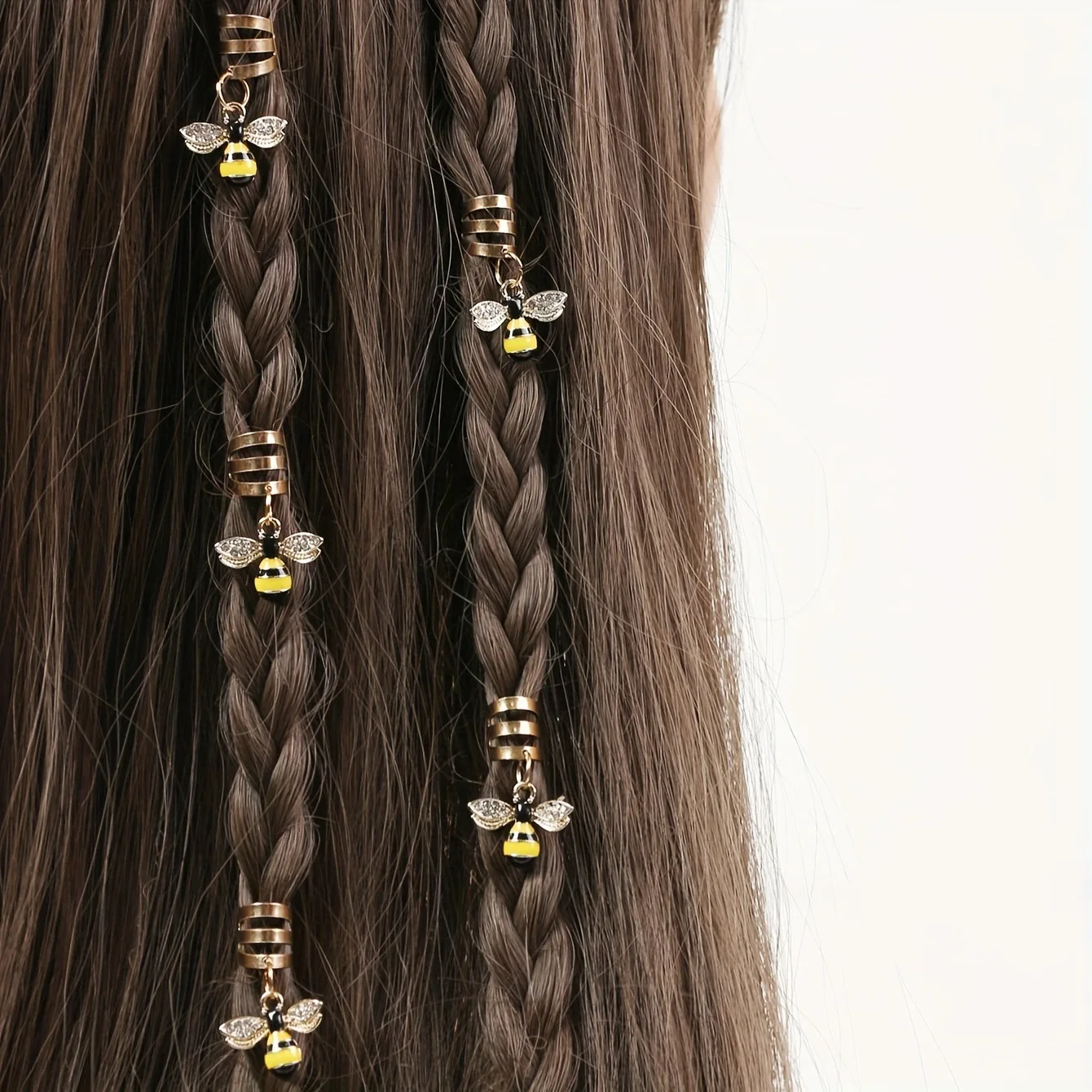 

6 Pieces Hollow Bee Insect Hair Charms 3D Alloy Pendants For Braids Wig Extension European American Style Strong Grip