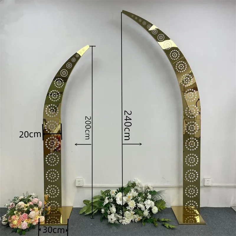 Kreativer, durchbrochen geschnitzter Goldbogen-Hintergrund aus silbernem Edelstahl im Ochsenhorn-Stil für Hochzeiten und Empfänge – Detail 1