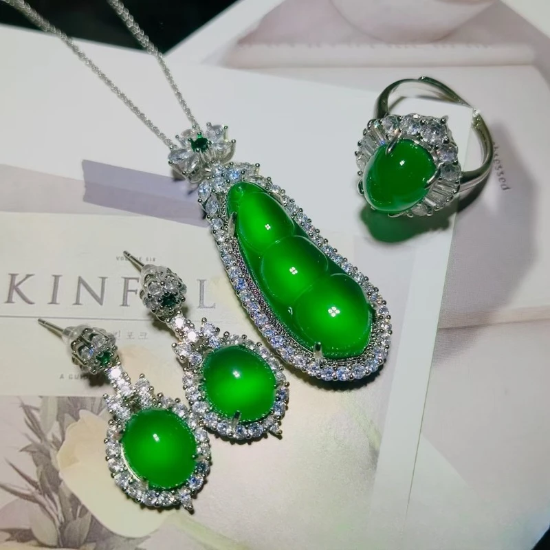 Green Chalcedony Deluxe Inlaid Pendant Ring Earrings Ice Three Piece Set