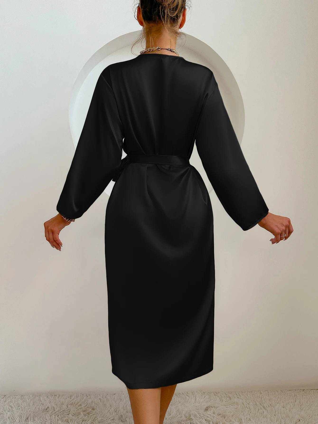 Sexy women's pajamas Women's imitation silk nightgown Home dress Ice silk long sleeve casual comfort lace-up bathrobe