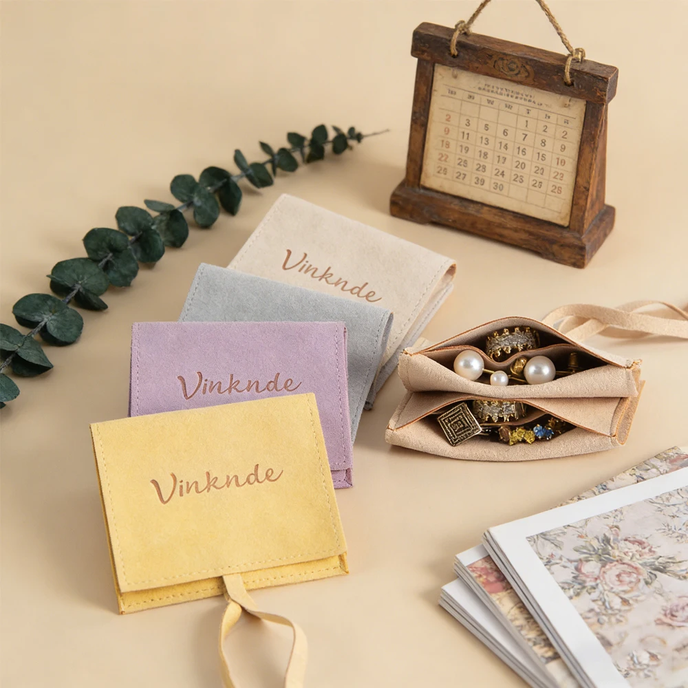 

Custom 50Pcs Bulk Folded Microfiber Velvet Jewelry Bag Wedding Party Candy Favor Envelope Organizer Earring Bracelets Packaging