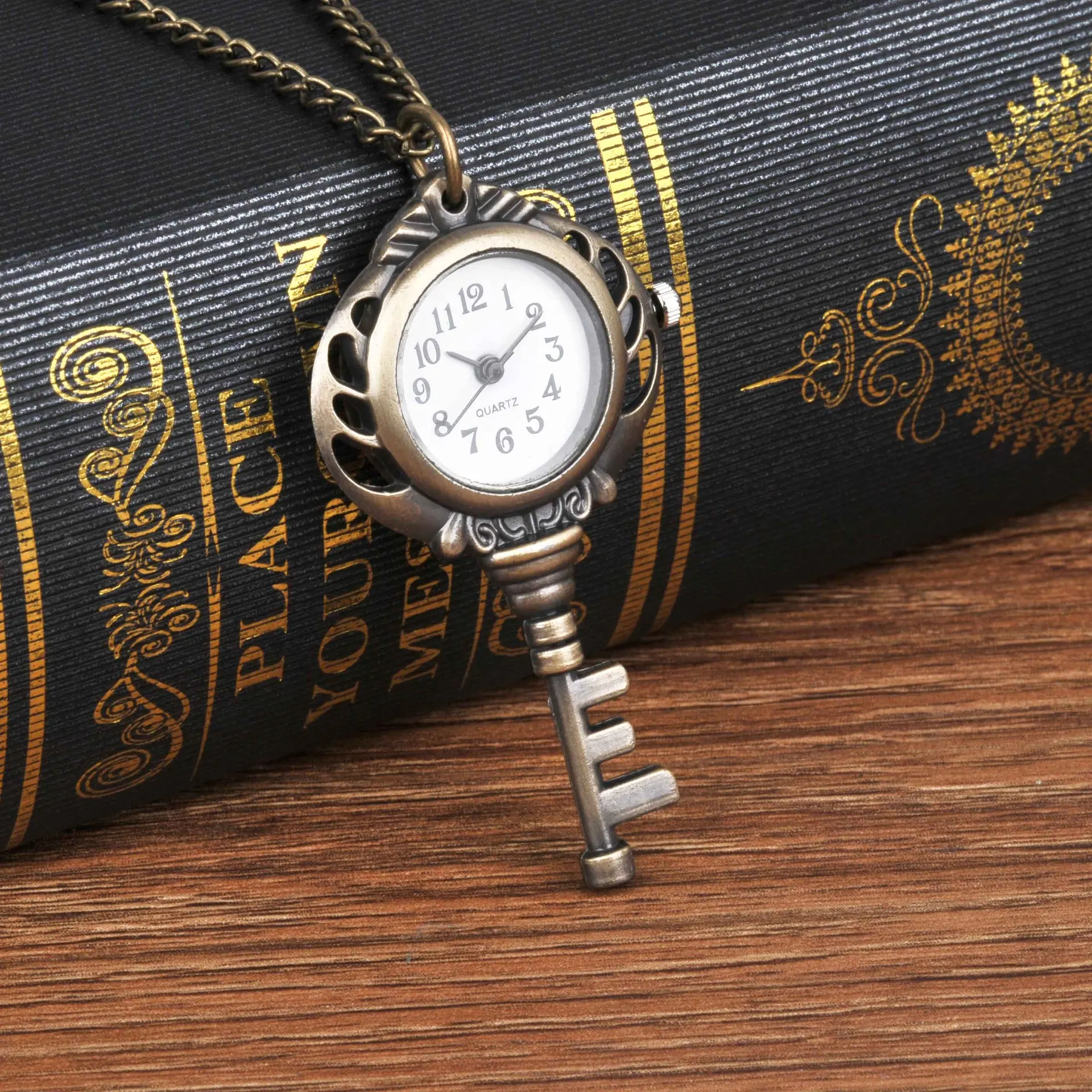 

Модные Винтажные кварцевые карманные часы в форме мультяшного героя, бронзовый ключ, ожерелье, карманные часы для мужчин и женщин, подарки