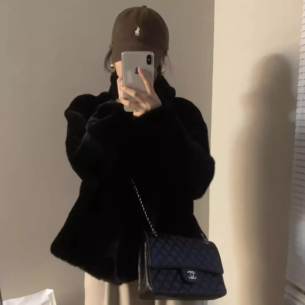 Dameswinterkorte nep-nertsbontjas uit 2025 met opstaande kraag Milieuvriendelijke bovenkleding in shearlingstijl