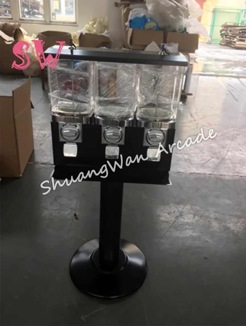 

Candy Gachapon Machine - Fun Toy Dispenser with Surprise Sweets for Kids & Adults