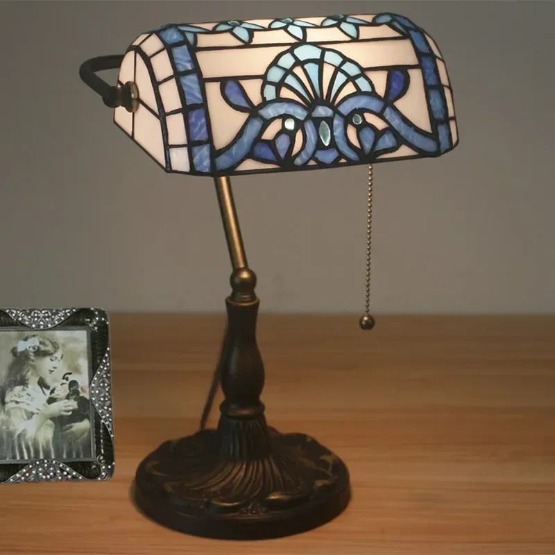 Nordic Retro Table Lights Bedroom Standing Desk Lamp Stained Glass Lighting Fixtures Tiffany Mediterranean Baroque Home Deco LED