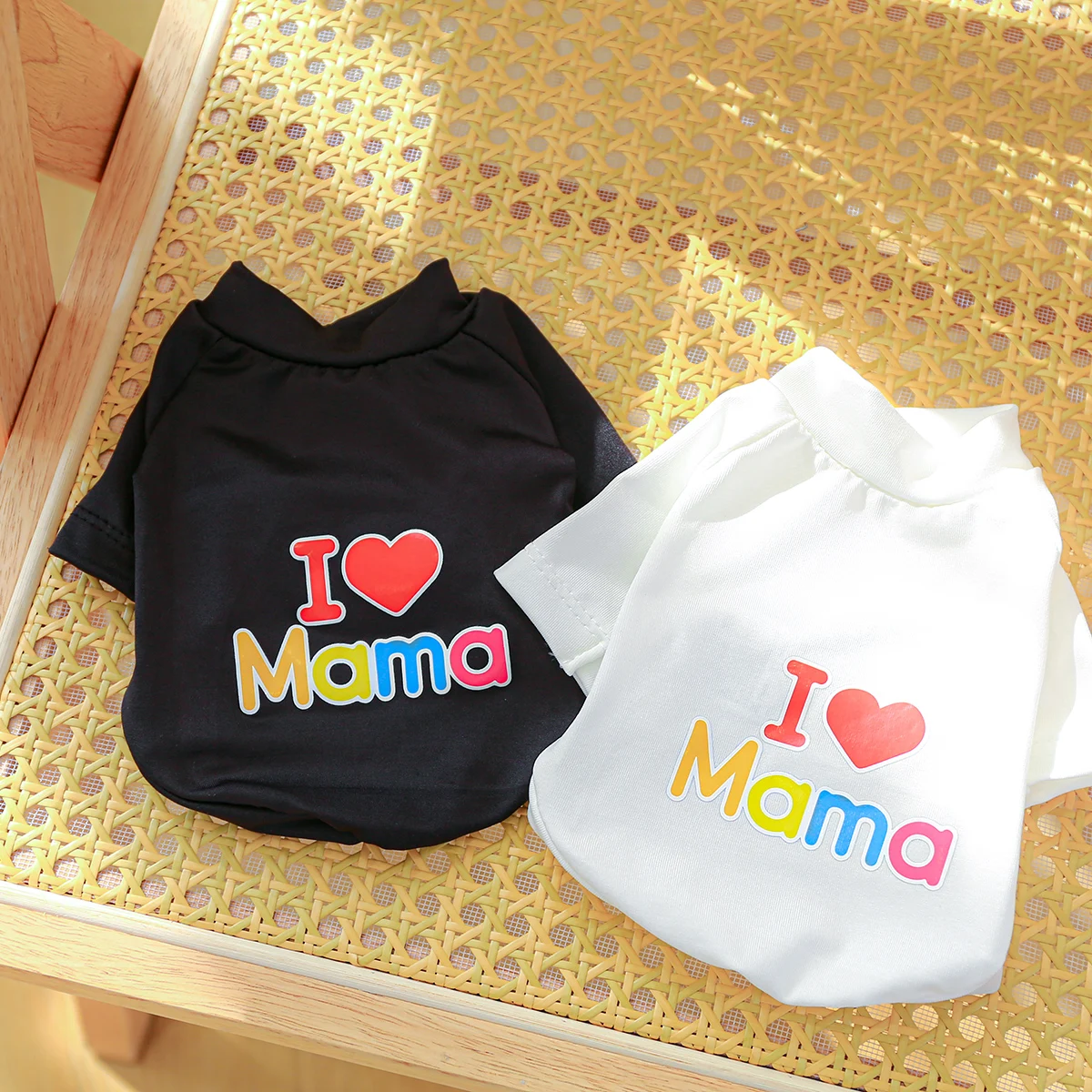 1PC Pet Clothing Dog Spring/Summer Breathable White Black I Love Mom Pullover Comfortable T-shirt For Small Medium Dogs