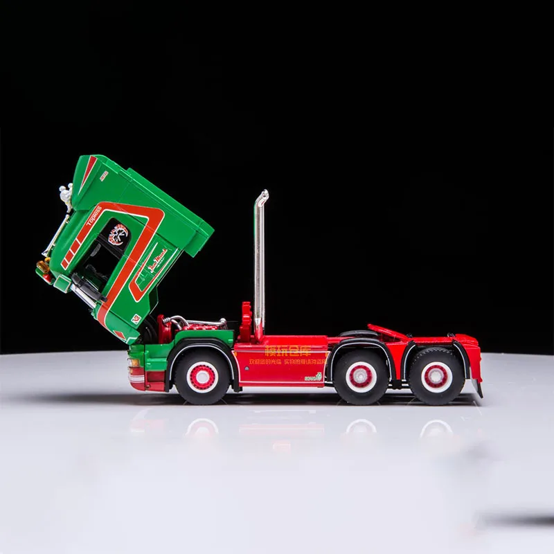 Diecast 1:64 Scale Revive Tractor R Truck Head Simulation Alloy Car Model Static Display Collectible Gift Ornament Souvenir Toy