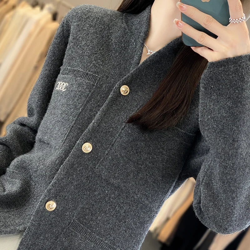 Women\'s Cardigan Autumn Winter New Knitted Sweater Fashion Thickened Stand Up Collar Cardigan Korean Version Large Clothing Top